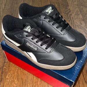 Reebok Men's Black and Gray Sneakers